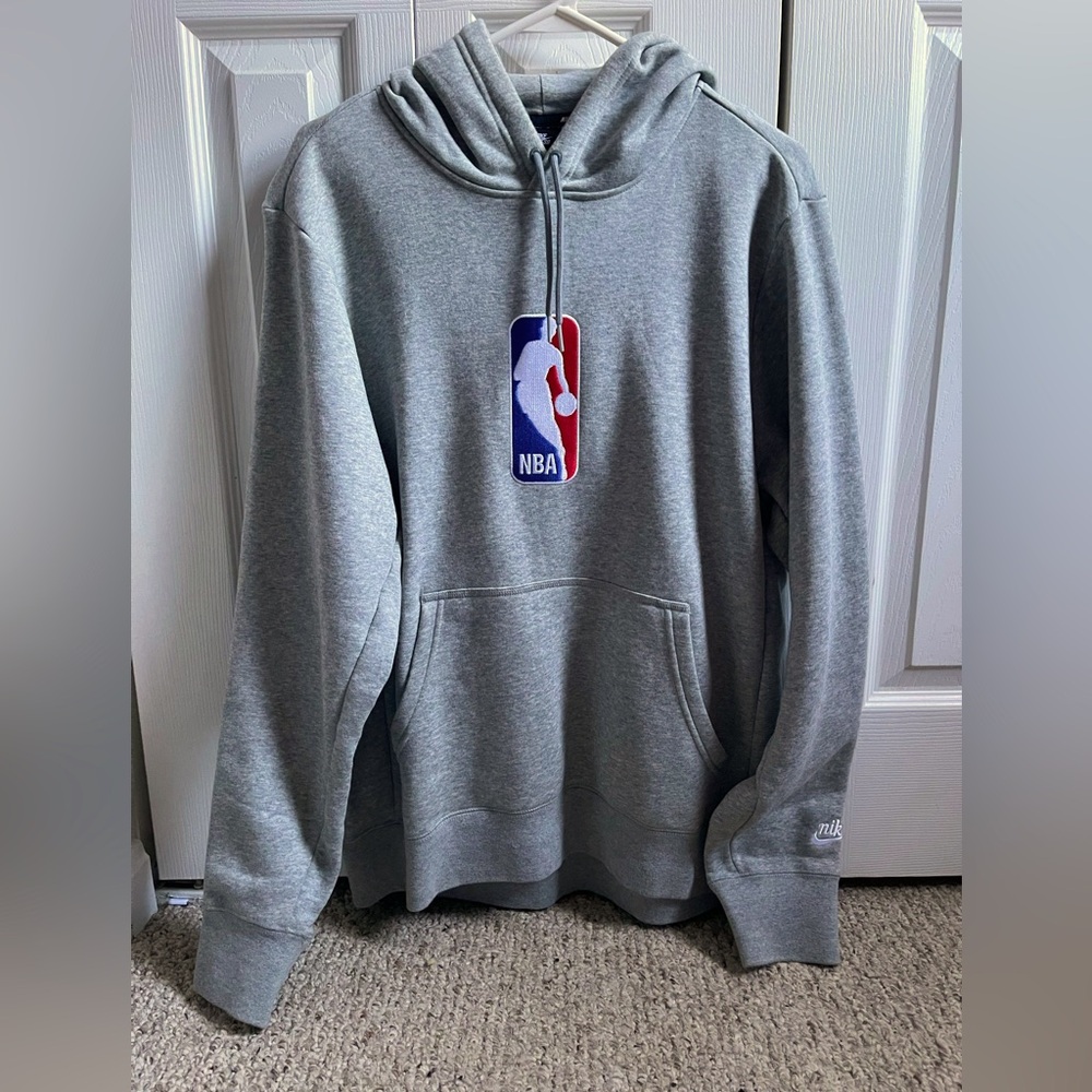 Men’s Nike SB hoodie size Large